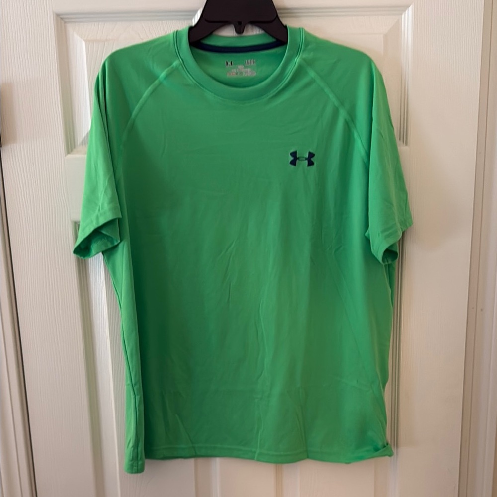 Under Armour Men's Green T-Shirt